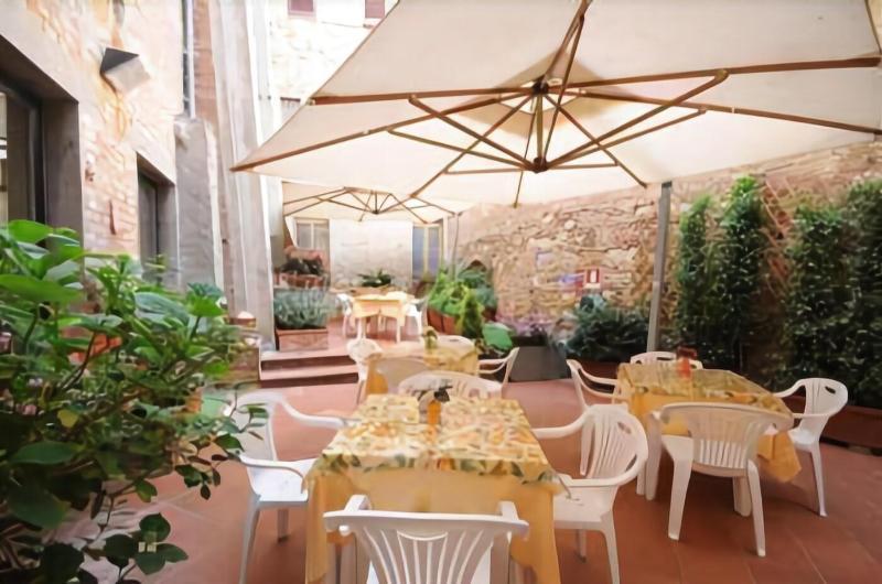 Albergo Duomo Montepulciano Bagian luar foto
