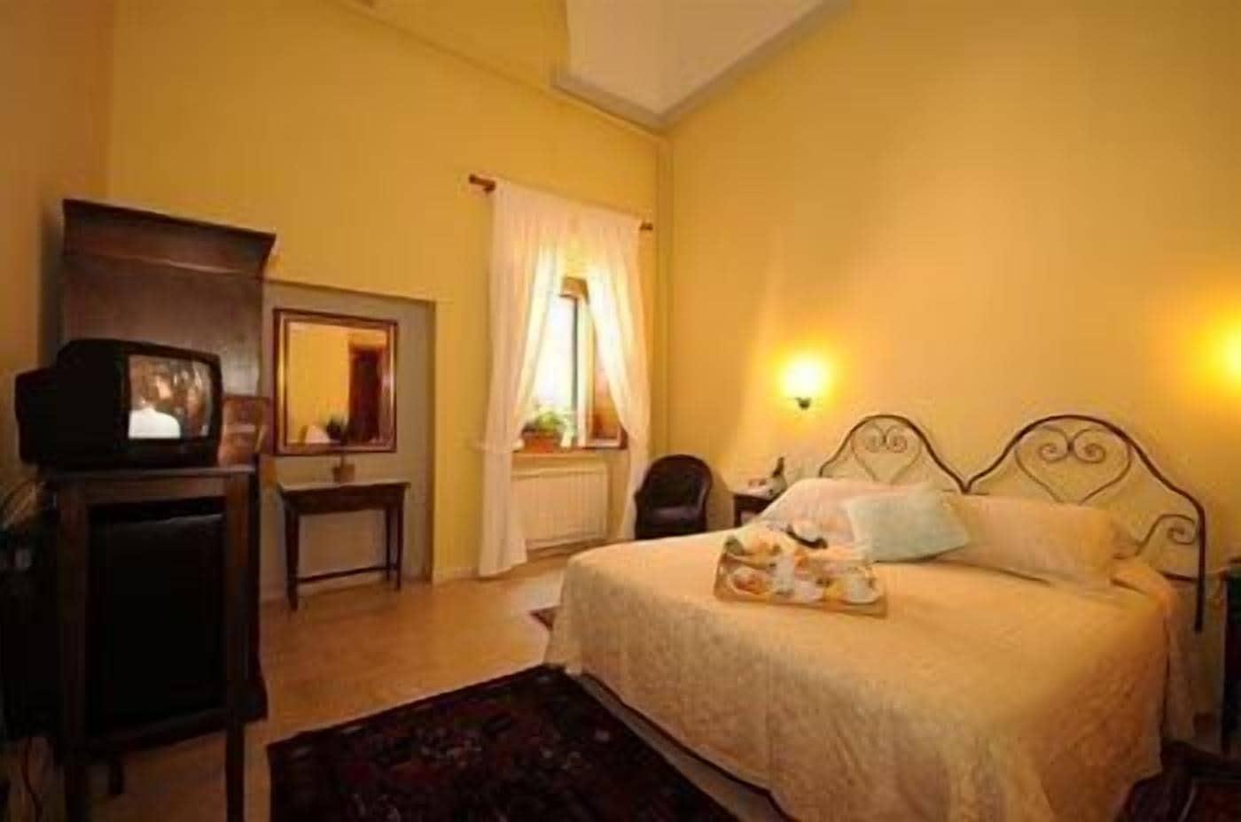 Albergo Duomo Montepulciano Bagian luar foto